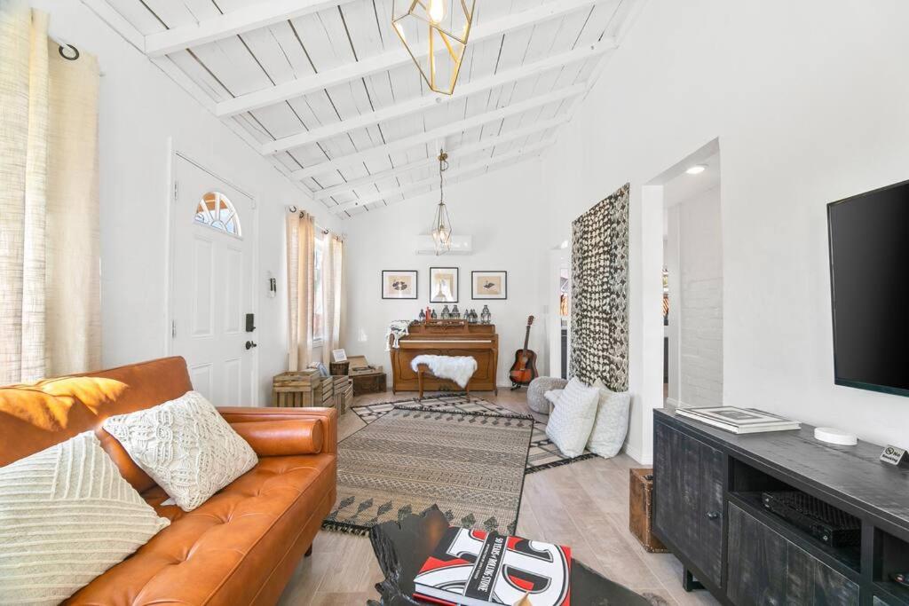 The Desert Nomad Retreat In Village