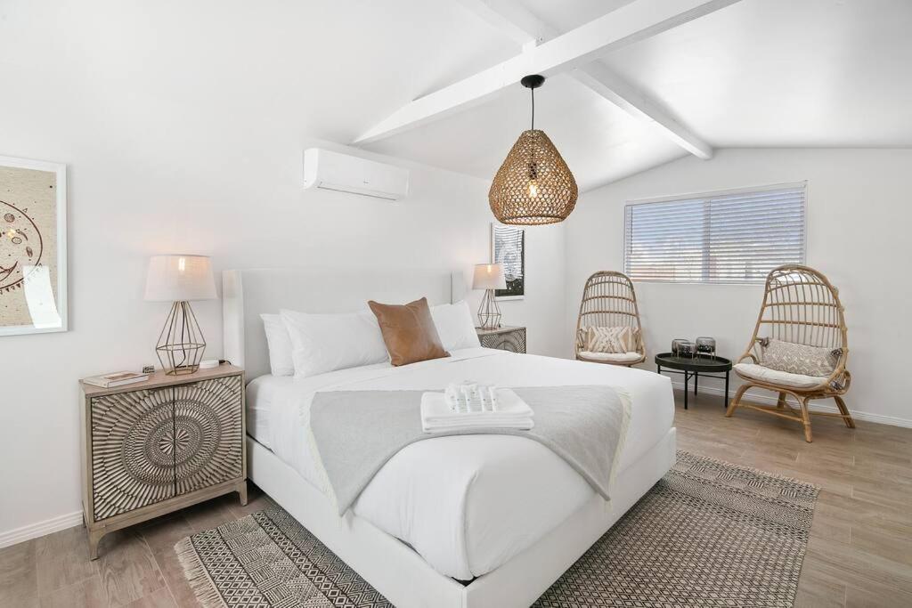 The Desert Nomad Retreat In Village Holiday home Joshua Tree