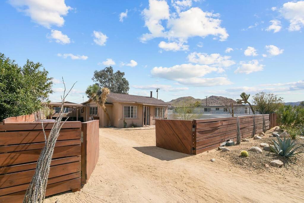 Holiday home The Desert Nomad Retreat In Village *